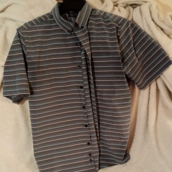 George medium shirt - Picture 2 of 5